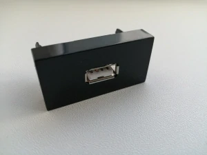 Výklopná elektrická vestavná zásuvka - MODULOVÝ SYSTÉM - modul USB DATA černý